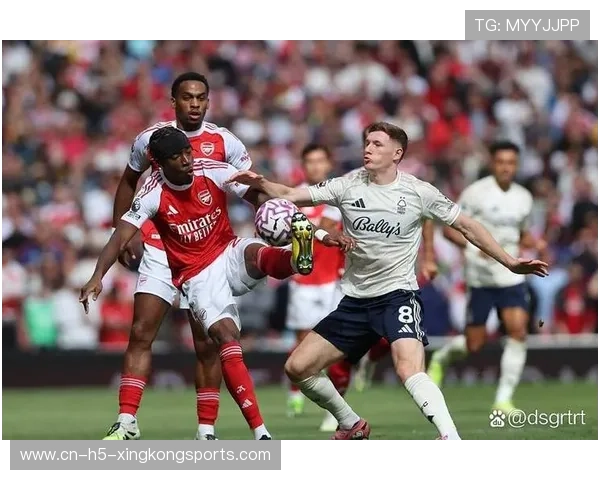 曼联或将签下两名小球会中场，代替一线大牌