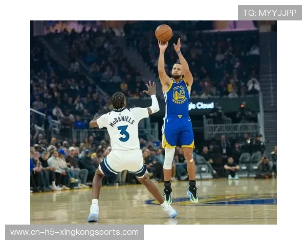 库里半场11记三分 勇士季后赛横扫开拓者，勇士库里经典比赛